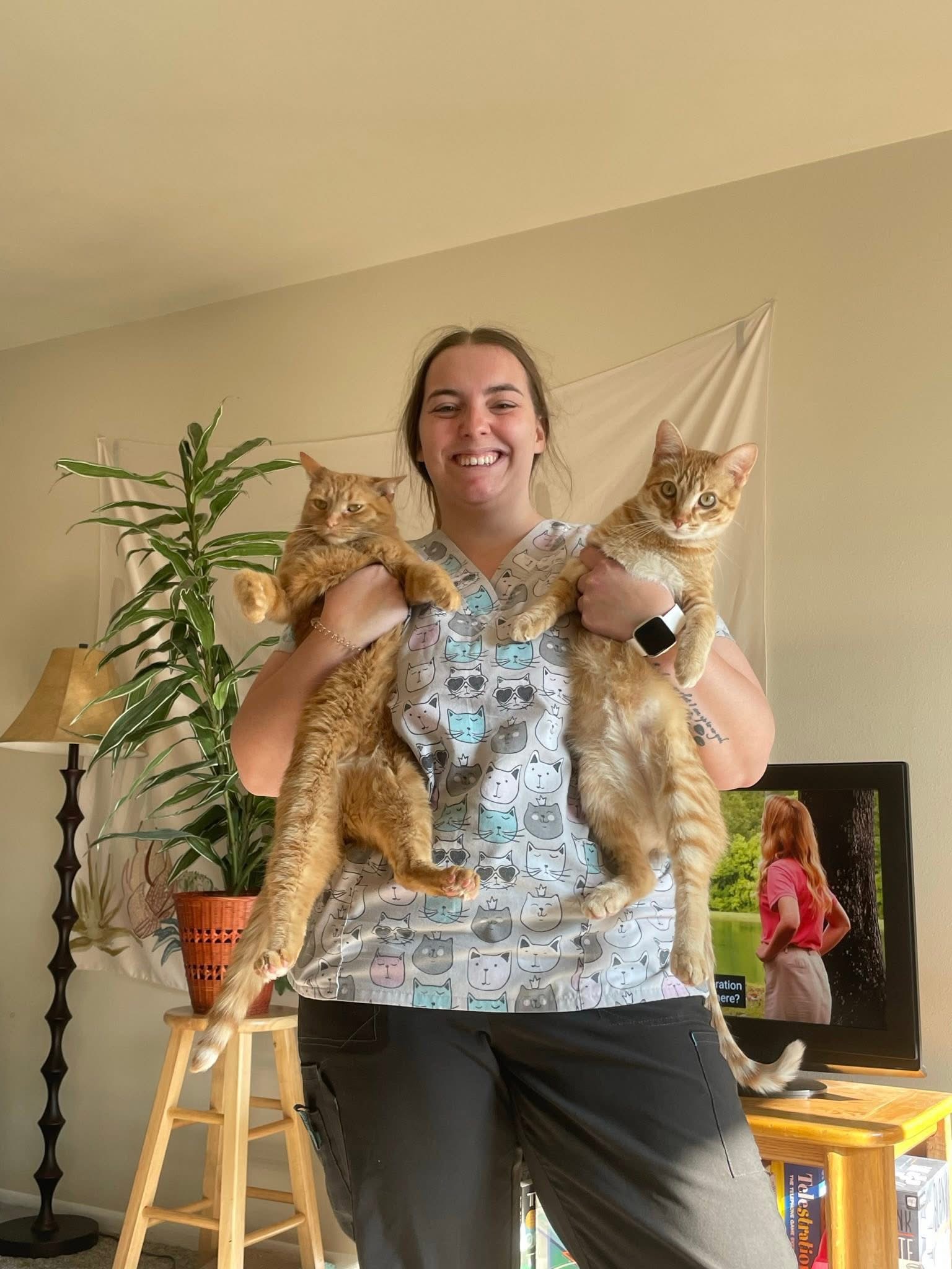 BZ, Receptionist/Assistant